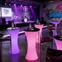 Bar de boîte de nuit mobilier de salon discothèque illuminée Table de bar Led étanche meubles Led Tables de cocktail haut de gamme pour bar