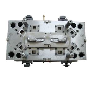 Usine de Taizhou spécialisée dans le traitement de moules d'injection plastique sur mesure, le tournage CNC de précision, le moulage par soufflage et le fraisage, avec service de moulage ouvert pour l'usage domestique - Product Image 3