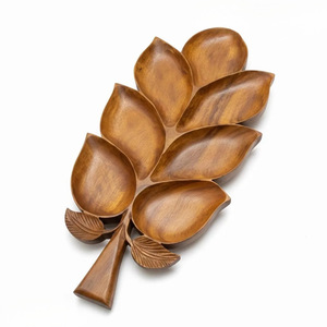 Plateau à collation de Noël en <span class=keywords><strong>bois</strong></span>, plateau décoratif pour fruits de fête, plateau en <span class=keywords><strong>bois</strong></span> massif compartimenté pour servir les collations - Product Image 4