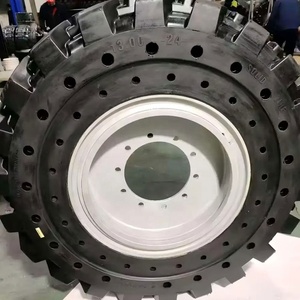 Neumático Sólido Relleno de Espuma de PU 385/65-22.5 335/80R20 445/65-22.5 de Alta Calidad, Libre de Mantenimiento, para Plataformas Elevadoras Industriales - Product Image 6