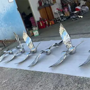 Satılık özelleştirilmiş yeni tasarım Metal paslanmaz çelik el sanatları açık kuş heykel
