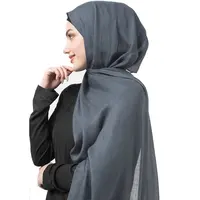 OEM Fornecedor Lenço tudung malásia Sutil pele amigável grande tamanho grande sólida brilho tecido liso hijab Muçulmano chiffon cachecol xale