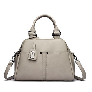 Sac à main décontracté portable en polyester durable pour femme, de luxe, de style européen-américain, à forme géométrique, avec rivets et fermeture éclair antivol, pour usage quotidien - Product Image 2