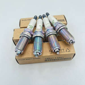 Candela d'Accensione Originale di Alta Qualità 18841-11051 Bkr5es11 18841 11051 188411051 - Product Image 3