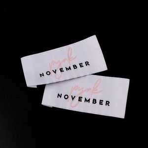 Accessori moda Low MOQ etichette principali personalizzate con Logo di marca rosa piccole etichette Private fatte <span class=keywords><strong>a</strong></span> <span class=keywords><strong>mano</strong></span> sul retro per vestiti di borse - Product Image 5