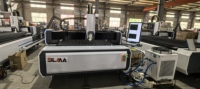 Machine de découpe laser à fibre 3000W, conception CNC de bureau pour le traitement de tôles en acier inoxydable et plaques de fer