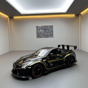 Coche Deportivo <span class=keywords><strong>Nissan</strong></span> <span class=keywords><strong>GTR</strong></span> de Metal Fundido a Presión, Escala 1:32, con Sonido de Simulación, Luces, Puertas que se Abren, Modelo de Aleación con Retroceso, Juguete de Exhibición, Regalo - Product Image 6