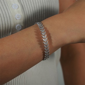 Fashion Fine Jewelry 18k <b>Gold</b> Plated Stainless Steel Non Tarnish <b>Adjustable</b> Leaves Bangles <b>Bracelet</b> - Product Image 5