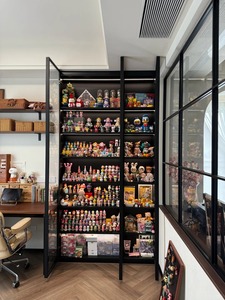 Modern Solid Wood Living Room &amp; Dining Display <strong>Cabinet</strong> with Custom Bookcase Lockers-Space Saving Storage for Villa - Product Image 1