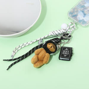 DIY gebreide hanger schattige beer tas met karabijnhaak sleutelhanger cola flesdop voor honkbalhaak autosleutelhanger <span class=keywords><strong>charms</strong></span> - Product Image 2