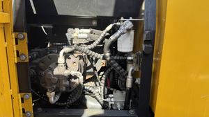 รถขุดตีนตะขาบ Volvo EC140 มือสอง สภาพดี มีเครื่องยนต์ เกียร์ ปั๊มไฮดรอลิก มอเตอร์ พร้อมใช้งาน น้ำหนักใช้งาน 14 ตัน - Product Image 6