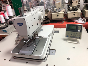 Máquina <span class=keywords><strong>de</strong></span> coser con orificio <span class=keywords><strong>de</strong></span> botón <span class=keywords><strong>de</strong></span> <span class=keywords><strong>ojal</strong></span> electrónico barato <span class=keywords><strong>Brother</strong></span> 9820 <span class=keywords><strong>de</strong></span> segunda mano, máquina <span class=keywords><strong>de</strong></span> coser Sub Eye Phoenix Eye - Product Image 5