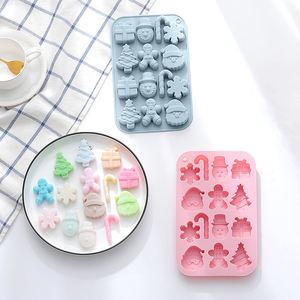 Molde de Silicona con Temática Navideña para Dulces DIY, Herramienta Multiusos para Hornear y Decorar Chocolate, Pasteles, Pudin y Postres - Product Image 6