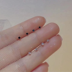 S925 aguja de plata pendientes de diamantes de imitación circón exquisito pequeño sueño de <span class=keywords><strong>uñas</strong></span> de oreja sin recoger pendientes de oreja - Product Image 1