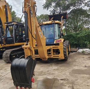 Cargadora Retroexcavadora JCB 3CX Usada en Venta a Precio Económico, en Buenas Condiciones, Motor y Bomba Originales, Martillo Hidráulico 4CX - Product Image 3
