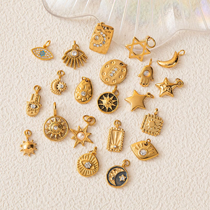 Bouquet de symboles spirituels |   Pendentif charme spirituel en acier inoxydable plaqué or 18 carats pour la fabrication de bijoux |   Bonne fortune et protection - Product Image 2