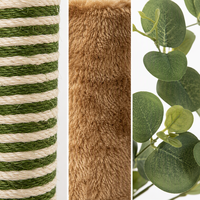 Arbre à chat en forme de plante verte |   Griffoir en sisal avec grotte en peluche, boule roulante et jouet à ressort pour chats
