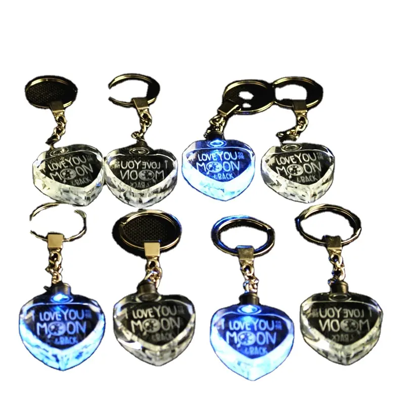 Porte-clés personnalisé en verre, artisanat à la mode, impression laser 3d, porte-clés en cristal en forme de cœur, couleur bleue, 1 pièce