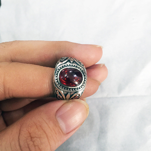 925 in argento Sterling fiori incisi onice nero anelli da uomo anelli in pietra granata rossa disegni per gioielli da uomo in argento - Product Image 6