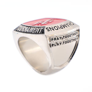 Bague d'honneur personnalisée en alliage plaqué or avec strass argentés, pour les communautés musulmanes du Moyen-Orient et d'Amérique du Nord - Product Image 2