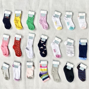 Chaussettes antidérapantes en coton biologique pour bébés, vente en gros, <span class=keywords><strong>lot</strong></span> <span class=keywords><strong>de</strong></span> marque, chaudes, pour garçons et filles - Product Image 6