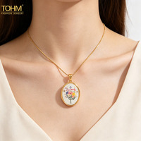 Kalung Liontin Oval Berlapis Emas Stainless Steel untuk Wanita, Rantai Ular Bermotif Bunga Kering Vintage, Perhiasan Fashion