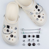 Breloques de chaussures punk en métal argenté pour Crocs, décorations de bijoux scintillants en diamant pour femmes et filles, accessoires pour sabots et sandales