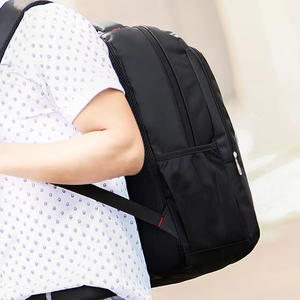 Mochila Antirrobo para Computadora Oxford Impermeable de 20-39L con Puerto USB, Diseño Geométrico, Elegante, Unisex, Correa Retráctil, Precio Directo de Fábrica - Product Image 4