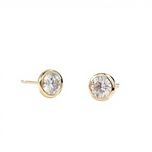 Boucles d'oreilles clous en or massif 9K 10K 14K 18K avec diamant de laboratoire rond serti clos, style minimaliste, solitaire de mariée, bijoux unisexe - Product Image 4