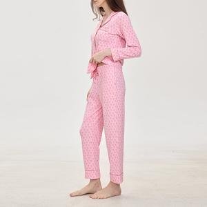 <span class=keywords><strong>Pigiama</strong></span> da <span class=keywords><strong>Donna</strong></span> <span class=keywords><strong>in</strong></span> <span class=keywords><strong>Modal</strong></span> Organico, Set con Maniche Lunghe e Pantaloni a Righe <span class=keywords><strong>in</strong></span> Jersey <span class=keywords><strong>Modal</strong></span>, Abbigliamento da Casa per Donne - Product Image 2
