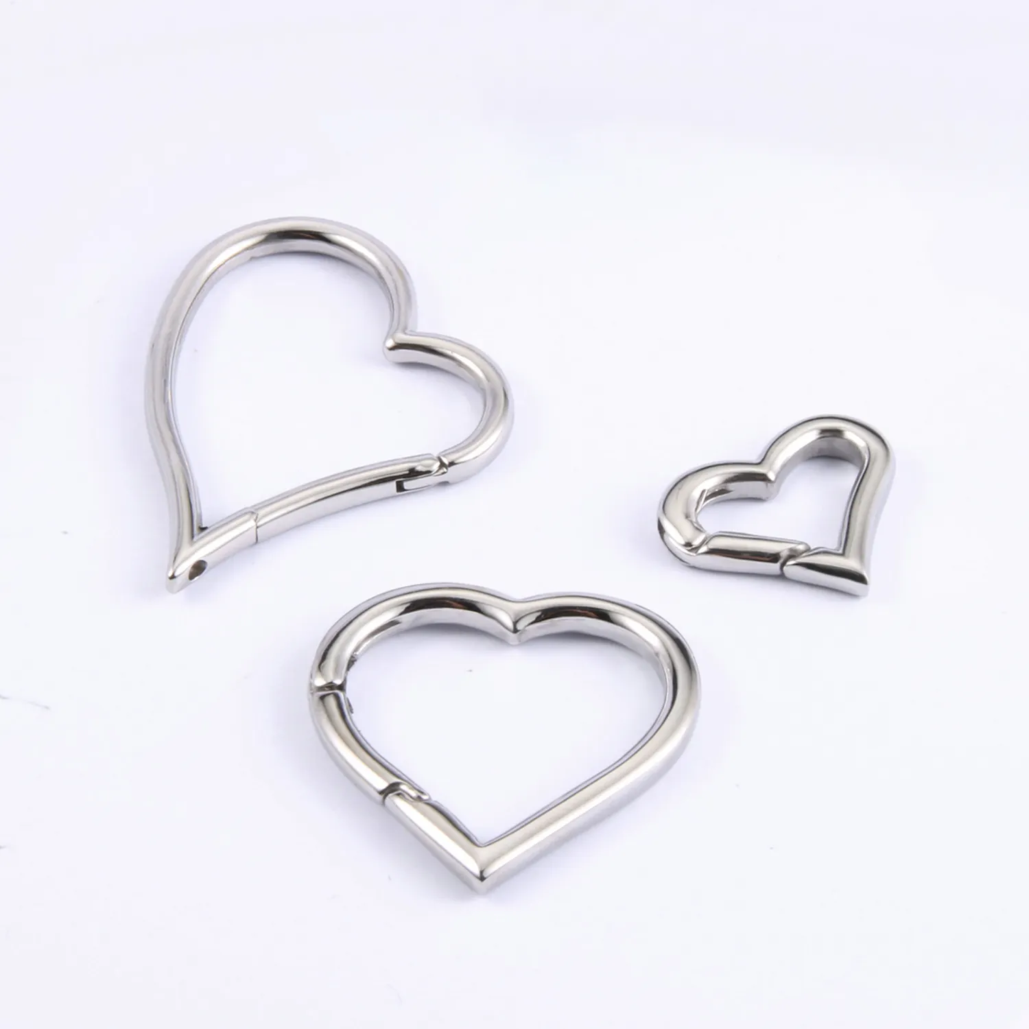 Stainless Steel Heart Shape Spring Clasps Openable Carabiner Keychain Bag Clips Hook Dog Chain Buckles Connector Accessories