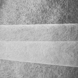 <span class=keywords><strong>Film</strong></span> adhésif de interlignage fusible non tissé blanc de fonte chaude de noir pour le tissu de textile - Product Image 5