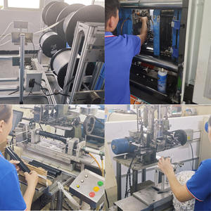 Peigne de nettoyage en plastique en forme de couteau pour <span class=keywords><strong>Xiaomi</strong></span>/Dreame/<span class=keywords><strong>Ecovacs</strong></span>/iRo Bot Filtres Outils de nettoyage ménagers pour pièces d'aspirateur - Product Image 5