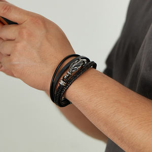 Benutzer definierte Herren Edelstahl Feder Charm <span class=keywords><strong>Black</strong></span> Layers Leder Armband mit Schnalle - Product Image 4