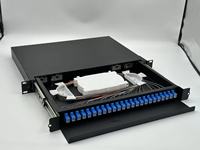 FTTH 1U 19'' 24 ports SC/APC Boîtier de terminaison optique (ODF) OTB de type tiroir coulissant entièrement équipé pour câblage de fibre optique
