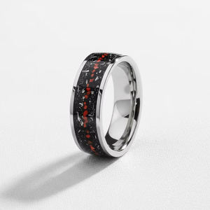 Nouvelle conception Bague en tungstène plaqué argent 8 mm avec incrustation d'opale rouge naturelle et de météorite de grès pour couple, bague de fiançailles, bague d'anniversaire - Product Image 4