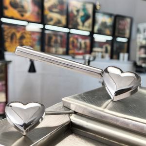 Fuxuan <span class=keywords><strong>Piercing</strong></span> Barbell <span class=keywords><strong>per</strong></span> Capezzoli a Cuore in Titanio ASTM F136 con Chiusura a Pressione Senza Filettatura Gioielli <span class=keywords><strong>per</strong></span> Body <span class=keywords><strong>Piercing</strong></span> - Product Image 5