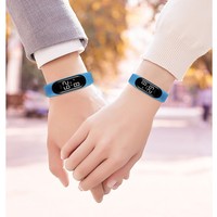 Pasokan Langsung Pabrik Jam Tangan Fashion Sentuh Olahraga LED Elektronik Jam Tangan Digital Pria Wanita Pelajar Terlaris