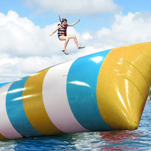 Coussin gonflable de saut flottant en PVC pour jeu de sport de lac Catapulte à eau <span class=keywords><strong>Prix</strong></span> de la goutte d'eau gonflable - Product Image 3