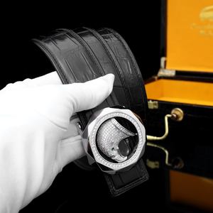 Ceinture pour homme en cuir de crocodile personnalisée, boucle en acier avec tête d'aigle, incrustation artisanale pure. - Product Image 2