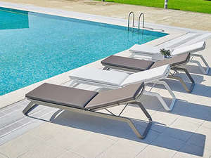 Mobilier de plage de haute qualité cadre en aluminium fronde chaise longue empilable extérieure chaise longue - Product Image 2