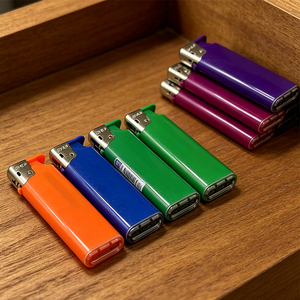 Briquet <span class=keywords><strong>électronique</strong></span> jetable au butane au design moderne, <span class=keywords><strong>prix</strong></span> de gros abordable, briquet pour fumer des cigarettes - Product Image 5