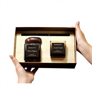 Coffret Cadeau de Bougies d'Aromathérapie en Cire de Soja Non Inflammable Personnalisé en Usine, Ensemble de Bougies aux Huiles Essentielles pour une Ambiance Sophistiquée et l'Élimination des Odeurs Domestiques - Product Image 1