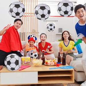 10 pouces Football Sport Football plafond suspendu fête papier lanterne sport fête d'anniversaire fournitures Football centres <span class=keywords><strong>de</strong></span> <span class=keywords><strong>table</strong></span> pour <span class=keywords><strong>Table</strong></span> - Product Image 3