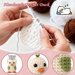 Peluche Canard de Remerciement Faite à la Main au Crochet, Inspirante et Encourageante - Un Cadeau d'Anniversaire Amusant Adapté aux Hommes et aux Femmes - Product Image 3