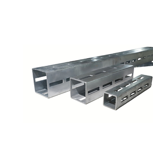 Columna de Acero Galvanizado Perforada Cuadrada de Alta Calidad - Product Image 2