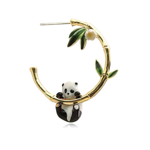 Orecchini a Cerchio Panda in Bambù Placcati Oro con Foglie Smaltate e Design Floreale per Donna, Gioielli alla Moda - Product Image 1