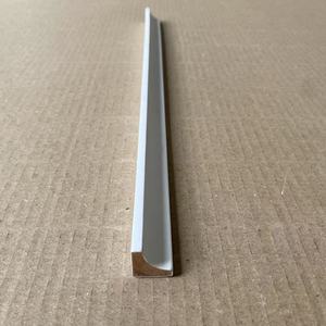 Proveedor de Molduras de Madera de Pino Blanco Imprimado Personalizadas para Exportación, Material de Construcción para Proyectos Comerciales - Product Image 1