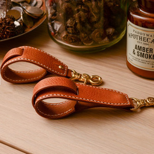 Creative new PU leather glove <b>clip</b>, multi-functional glove and scarf <b>buckle</b>, portable glove storage leather <b>buckle</b> bag charm - Product Image 3