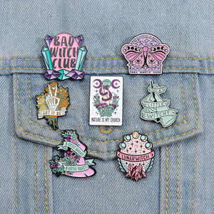 Bad Witch Club fase lunar Flor Mariposa esqueleto sombrero esmalte Pin solapa insignias Punk gótico broche Pin regalo - Product Image 6